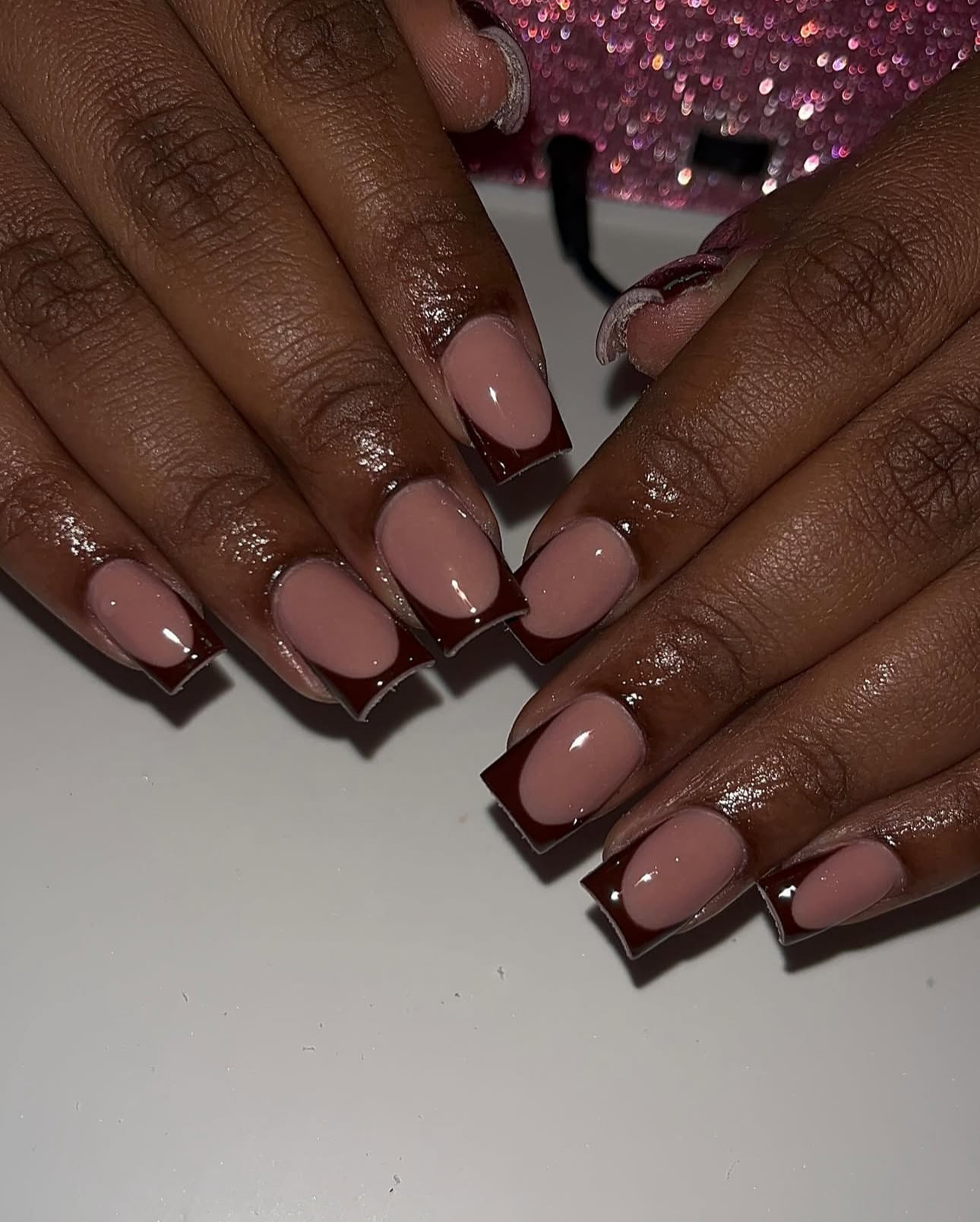 You are currently viewing Brown French Tip Acrylic Nails That Scream Soft Glam