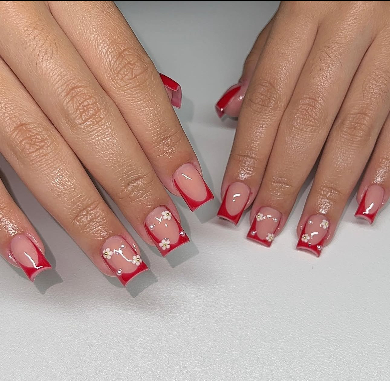 You are currently viewing Best Red French Tip Nails with Design Ideas for 2026