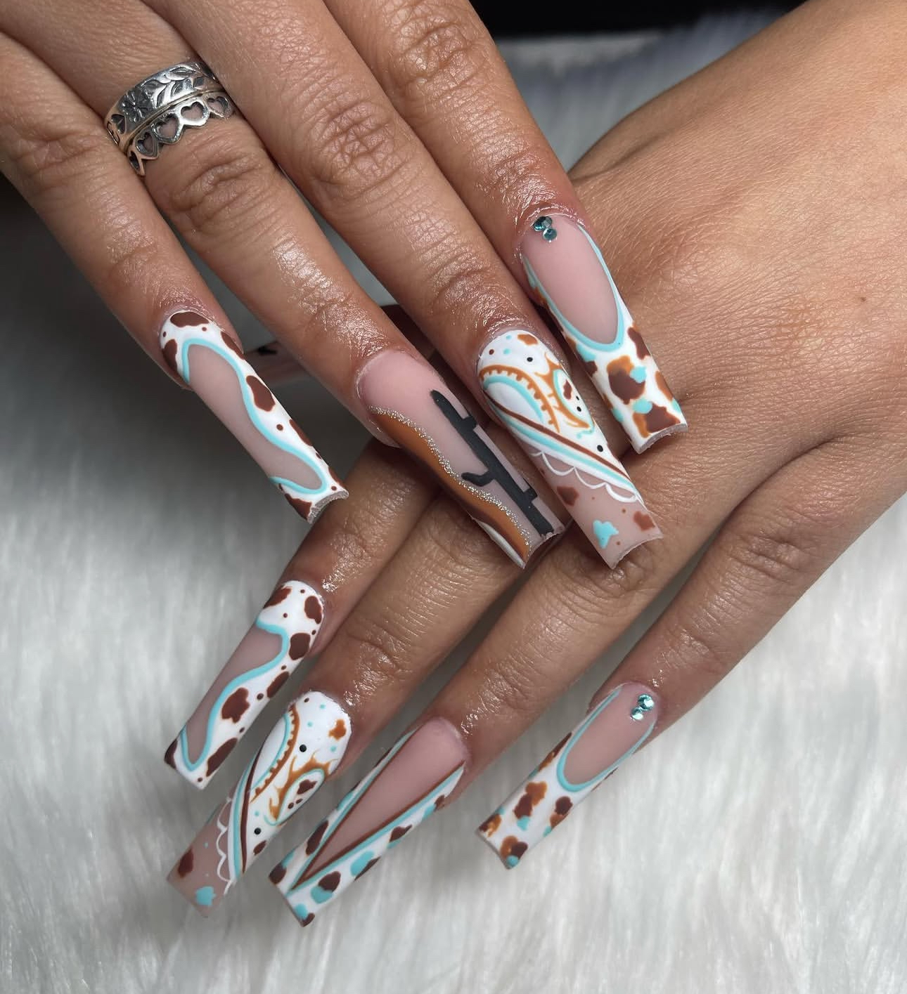 You are currently viewing Obsessed With Cow Print French Tips? See These Designs