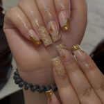 Planning Your Birthday Nails? These Gold Art Ideas Are Everything