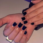 Short Black Nails Ideas That Go With Every Outfit