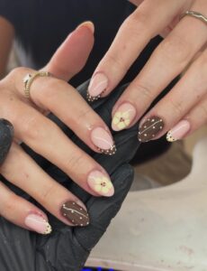 Read more about the article Simple Spring Nails You’ll Want to Try This Season (So Pretty!)
