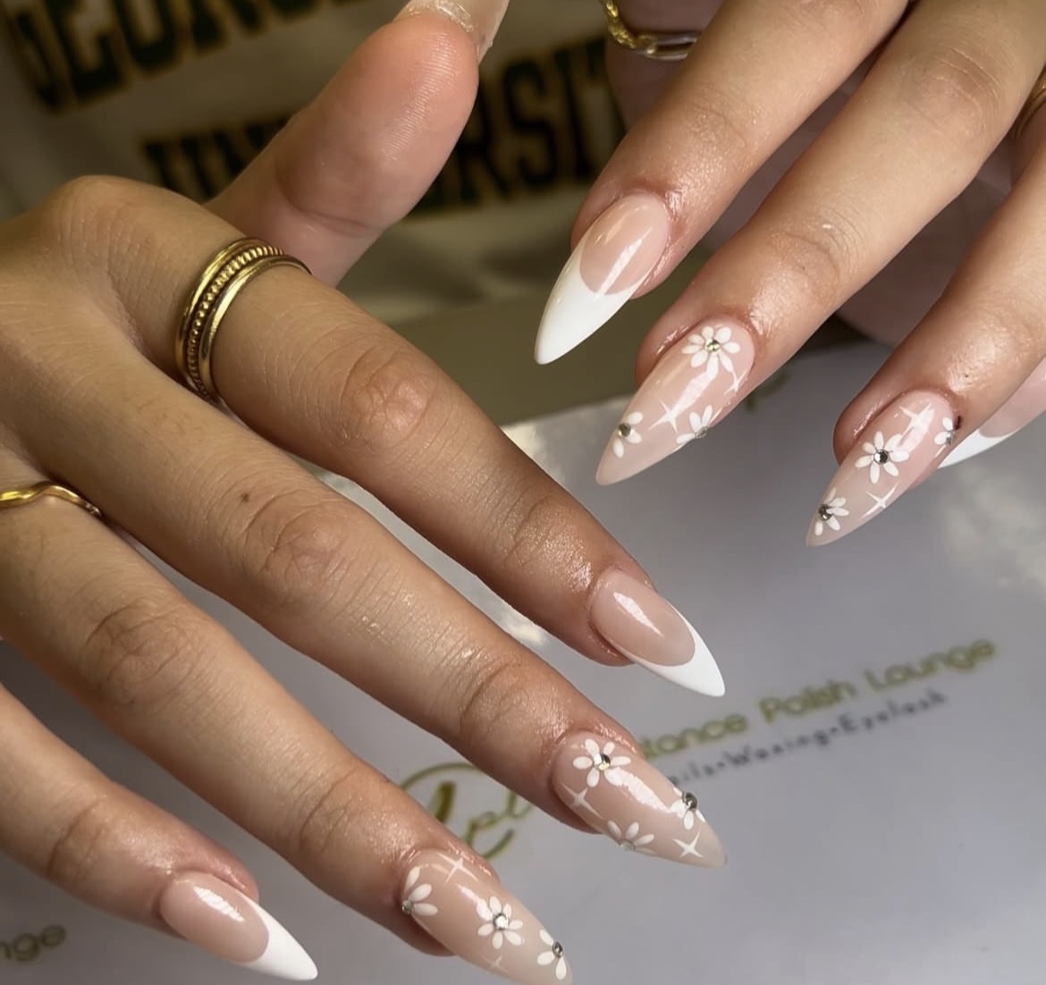 You are currently viewing Spring French Tip Nails You’ll Want to Copy ASAP