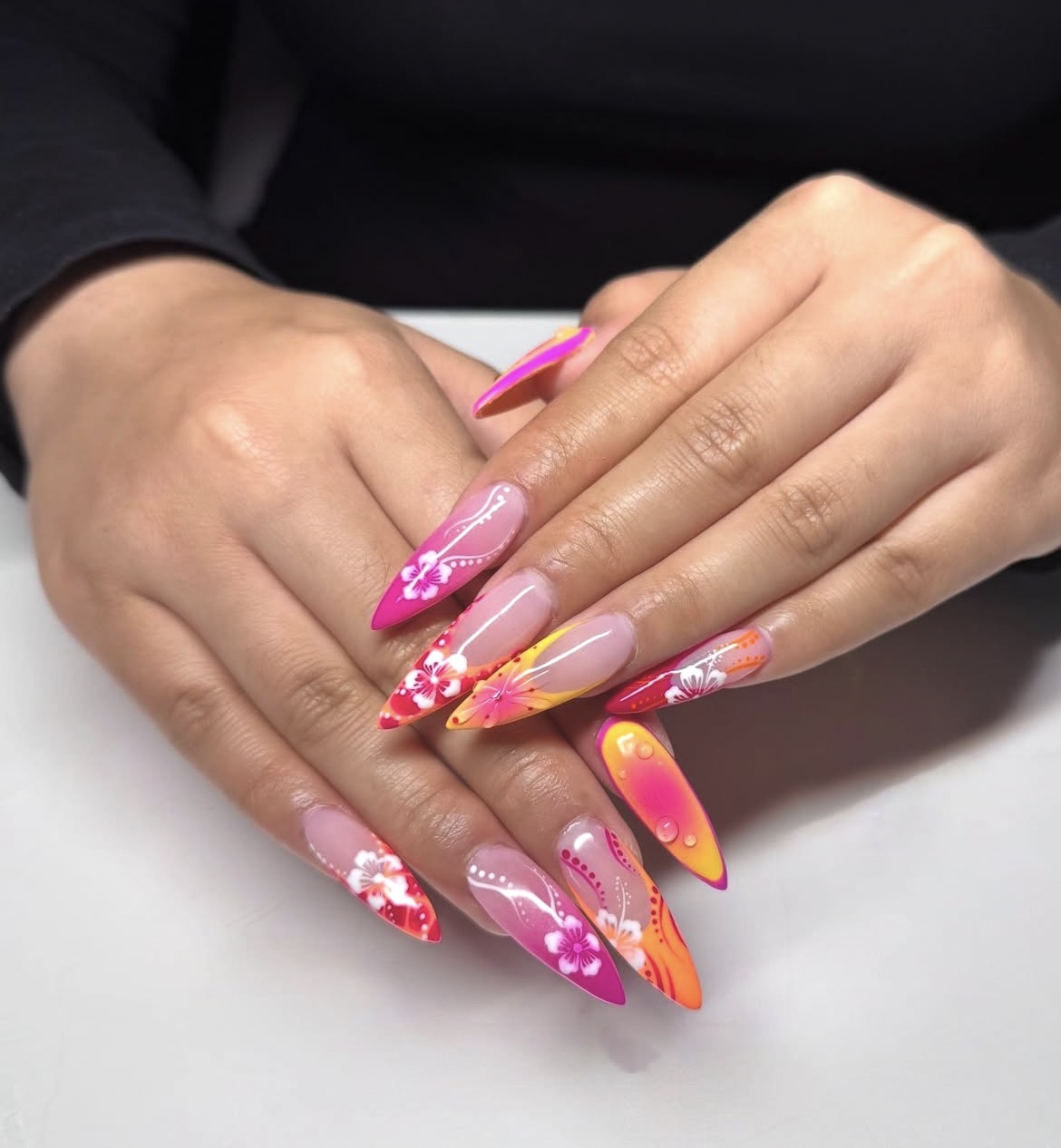 You are currently viewing Tropical Sunset Almond Nails That Scream Vacation Vibes
