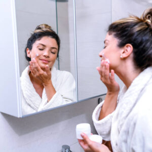 Read more about the article Tested Ways To Get Rid Of Blackheads For Smooth, Filter-Free Skin