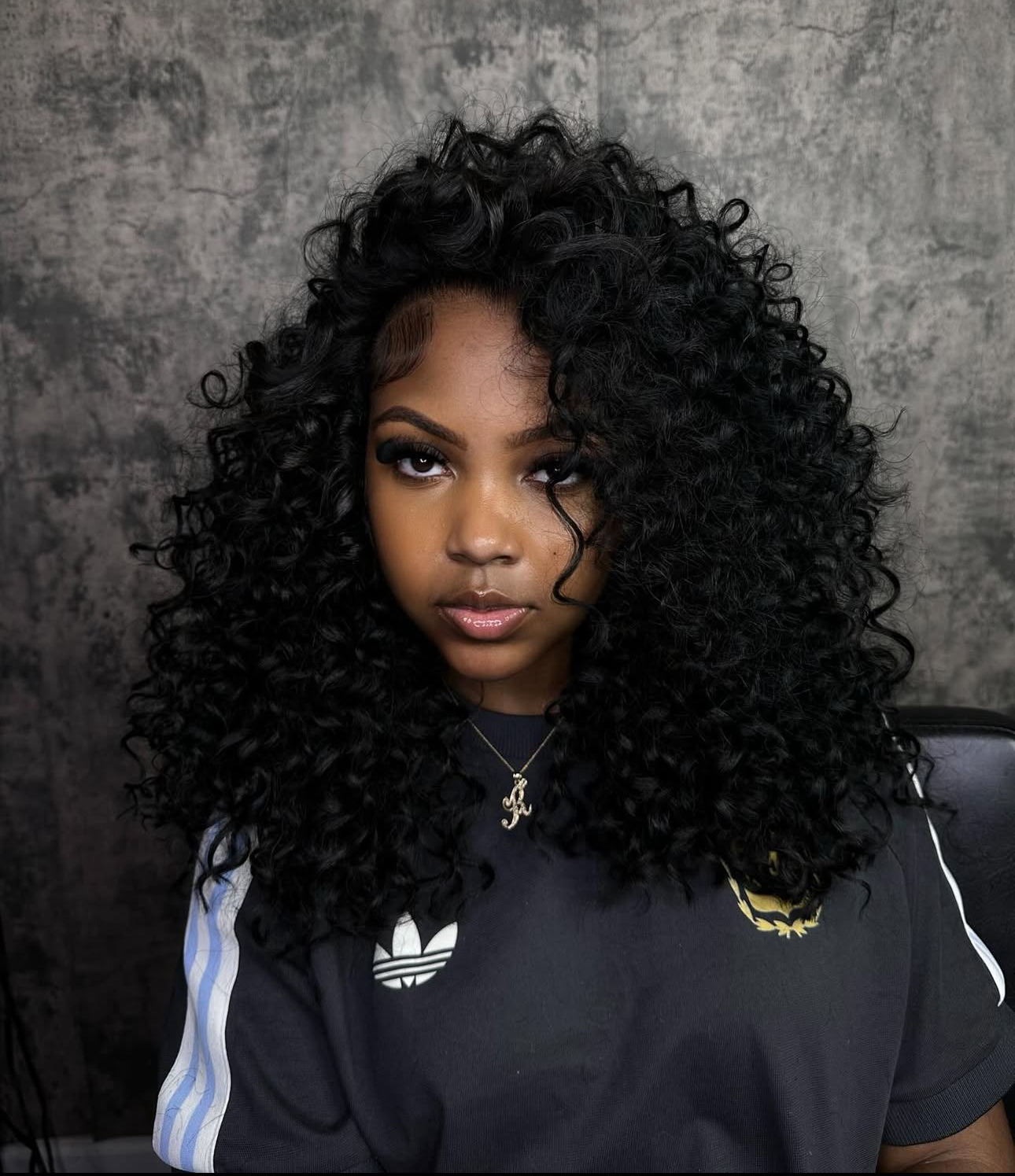 You are currently viewing Y2K curly hairstyles black girls are loving right now